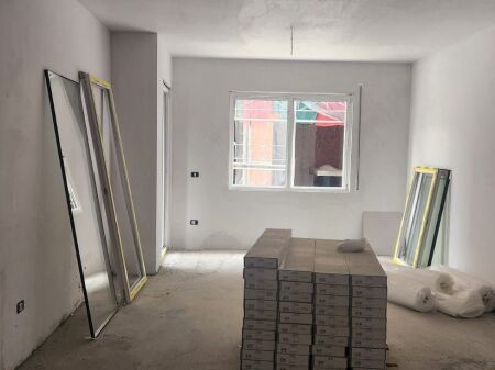 Shitet Apartament 2+1+2 – Space City