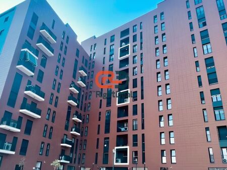 Tek Bulevardi I Ri, Shitet Apartament 2+1+2, Me Planimetri Perfekte !