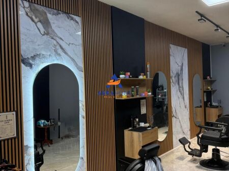 BARBIERE IN AFFITTO 46M2 "ISH PARKU, VICINO A REPORT TV" 50.000 LEKE