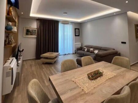  Apartament Premium me Qira – Zona TEG