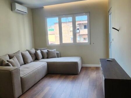 Shitet apartament 1+1 te Mine Peza, shume prane qendres se Tiranes!