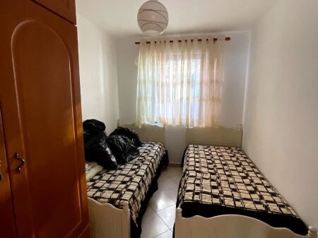 JEPET ME QERA APARTAMENT 2+1 PRANE SHKOLLES HAJDAR DUSHI LAGJA NR.10, DURRES