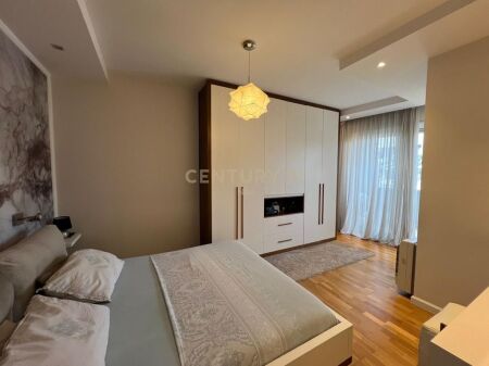 Shesim apartament te investuar 2+1 me verande ne Astir !!
