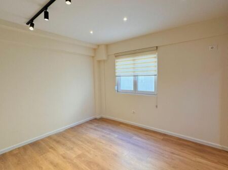 APARTAMENT 1+1 PER SHITJE TE MYSLYM SHYRI