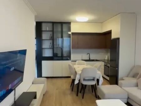 Apartament me qera 2+1 te Golden Park