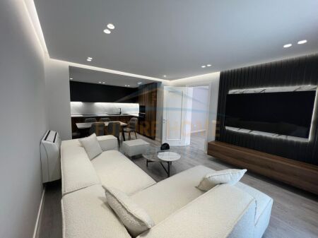 Qera, Apartament 2+1+2+Post Parkimi, Ambasada Turke, Tiranë.