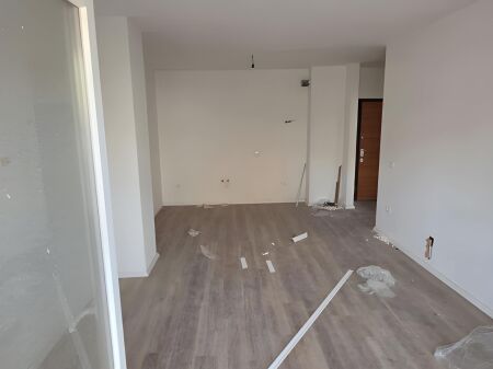 Shitet apartament i ri 1+1 – Kompleksi AURA, Rr. Dritan Hoxha !