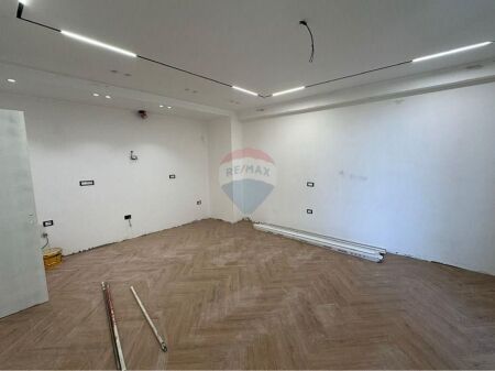 Shitet Apartament 2+1+2 tek Ish Ekspozita!  ID: 530491004-235
