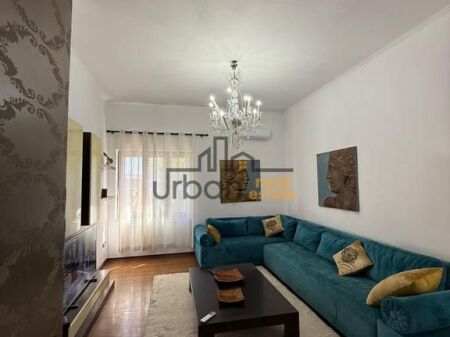 Qera, Apartament 2+1+2, Rruga Barrikadave, Tiranë - 1200€ | 120 m²