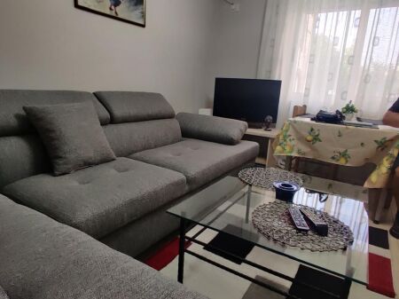  Jepet apartament me qira 2+1   Adresa: Rruga e Durrësit Çmimi: 600 Euro/muaj