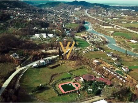 SHITET TOKE TRUALL 8.500 M2 TE FERMA 100, VISHAJ 978.000 EURO