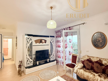  Shitet apartament 2+1 pranë Kral, Vlorë 