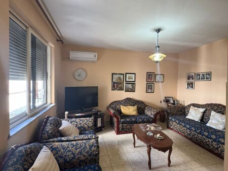  SHITET APARTAMENT 2+1 – RRUGA BARDHYL (SHESHI “STRAUS”), TIRANË