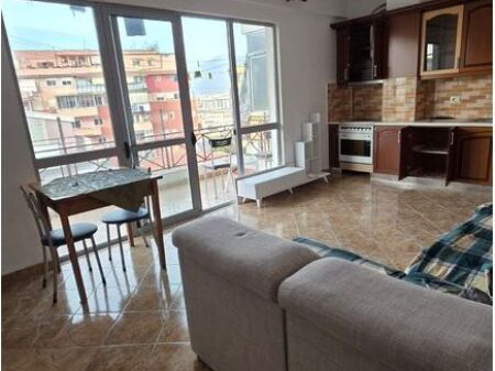 Shitet Apartament 1+1 , Kodra e Diellit 155,000 €