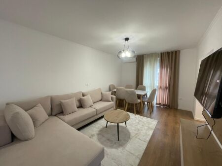  Jepet me qira apartament 2+1 tek Rruga Ali Demi