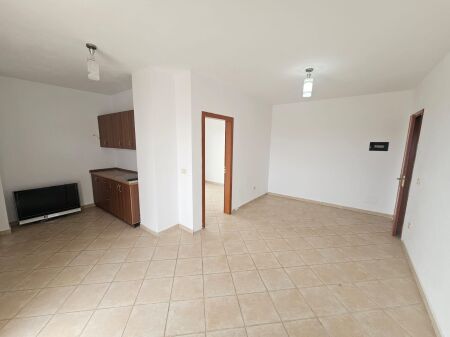 APPARTAMENTO IN VENDITA VICINO A “RUOTA ROSSA”, SPIAGGIA – DURRËS