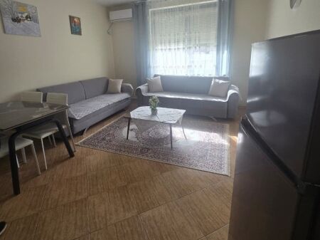  APARTAMENT 2+1 ME QIRA – Rruga e Kosovarëve