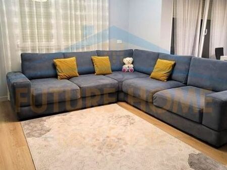 Qera, Apartament 2+1+2, Rruga 5 Maji, Tiranë.