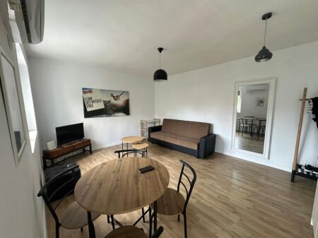 Apartament 1+1 per qira tek Meduza tek Rruga e Elbasanit.