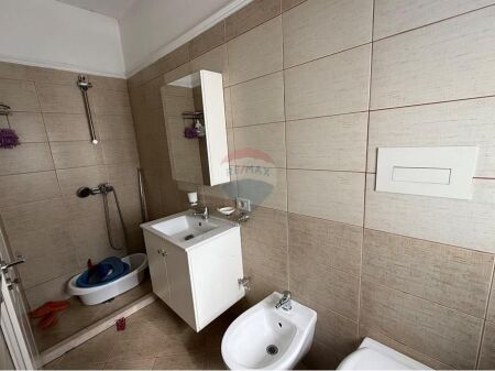 Apartment 1+1 for rent at Myslym Shyri 550!