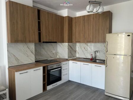 Apartament Me Qera 1+1 Tek 5 Maj (ID B2101699) Tirane