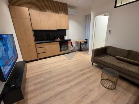 Apartament 1+1 per shitje, Prane Liqenit Tiranes.