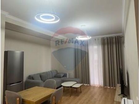 Apartament 2+1 per qira 5 maji