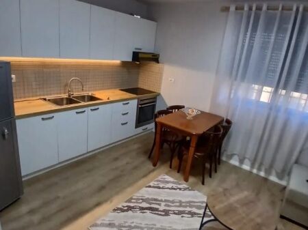 Apartament 1+1 me qeraAllias