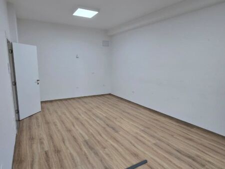 **Ufficio in affitto a Square 21**