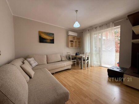 Apartament 1+1 për shitje në Ish-Stacionin e Fundit të Tiranës së Re!!