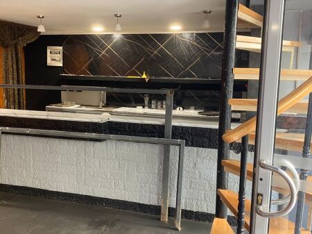 Jepet me qera bar-kafe në Yzberish, pranë Nela 6 