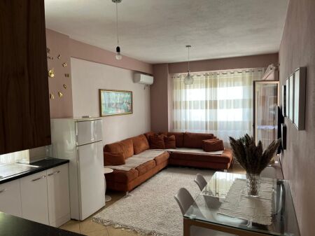 Apartament 1+1 per qera ne Astir !