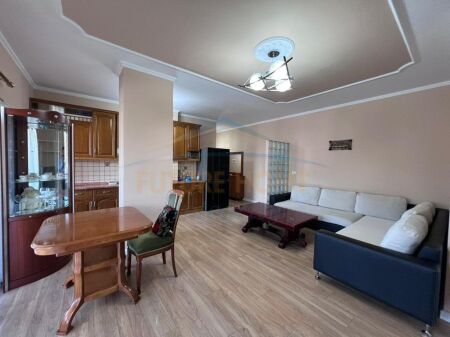 Qera, Apartament 2+1, Xhamllik, Tiranë.