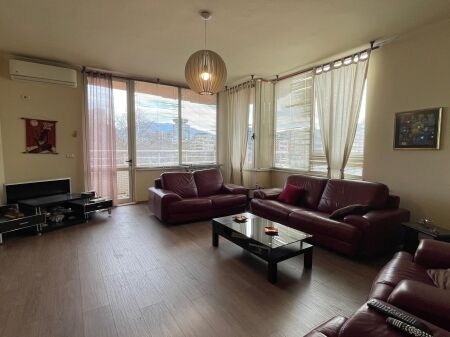 Myslym Shyri near the Police Directorate, a 2+1+2 furnished apartment is for rent, 85,000 Leke