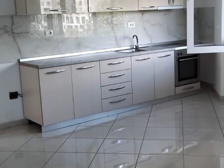 2+1, vuoto, residenziale o ufficio, complesso mateo, giardino zoologico, 400 euro