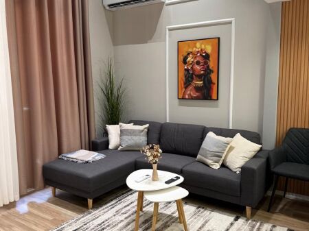 🏡 Duplex moderno in affitto 📍 Via Kavaja, di fronte American 3💶 60.000 Lek / mese