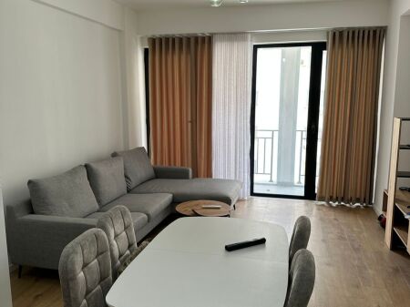 Apartament 2+1 me qira , Astir