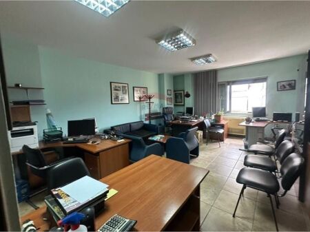 Ufficio in affitto Selvia