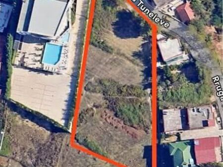 TOKE ME QIRA NE FARKE 3700 M2 - TIRANE