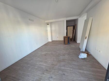 Ali Demi Shitet Apartament 2+1