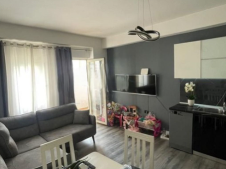  Apartament 1+1 për Shitje te Rruga Endri Keko, pranë Maternitetit të Ri