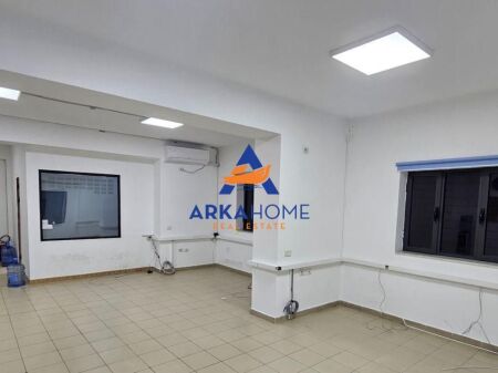 OFFICE FOR RENT 140M2 "AT THE NEW MARKET" 75,000 LEKE