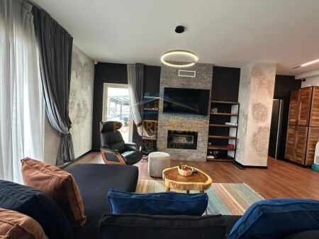Qira,Apartament 2+1+parking, Prane Kompleksit Delijorgji !