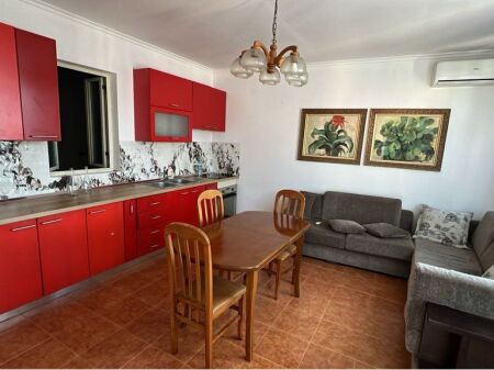 Apartament 2+1 Me Qira në Qyteti Studenti, Tiranë- 200 m² 500 € /Muaj Sip. Totale  200m2