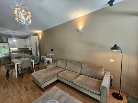 Jepet me qira apartament 2+1
