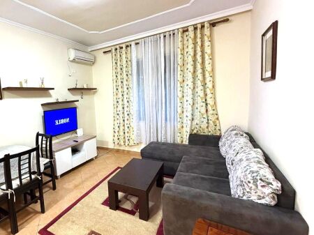 Jepet me qera apartament 1+1+Bllk  Karburant Kastrati , Medreseja