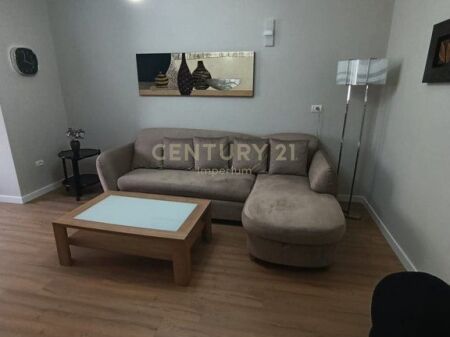 Apartament 2+1 me qera- Ish Bllok!