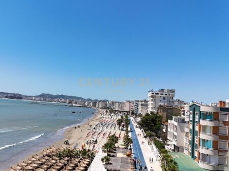 Apartament 2+1 në Rradhën e Parë me Pamje nga Deti në Plazh, Durrës – 85 m² me Pamje Panoramike