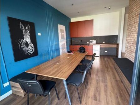Qera,Ambient per Zyra,Rezidenca Future Home,Unaza e Re