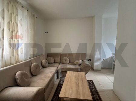 Apartament 1+1+Verandë për Qira tek Fortuzi!